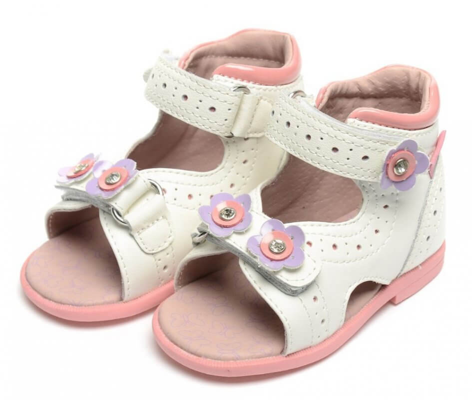 детские сандалии для девочек